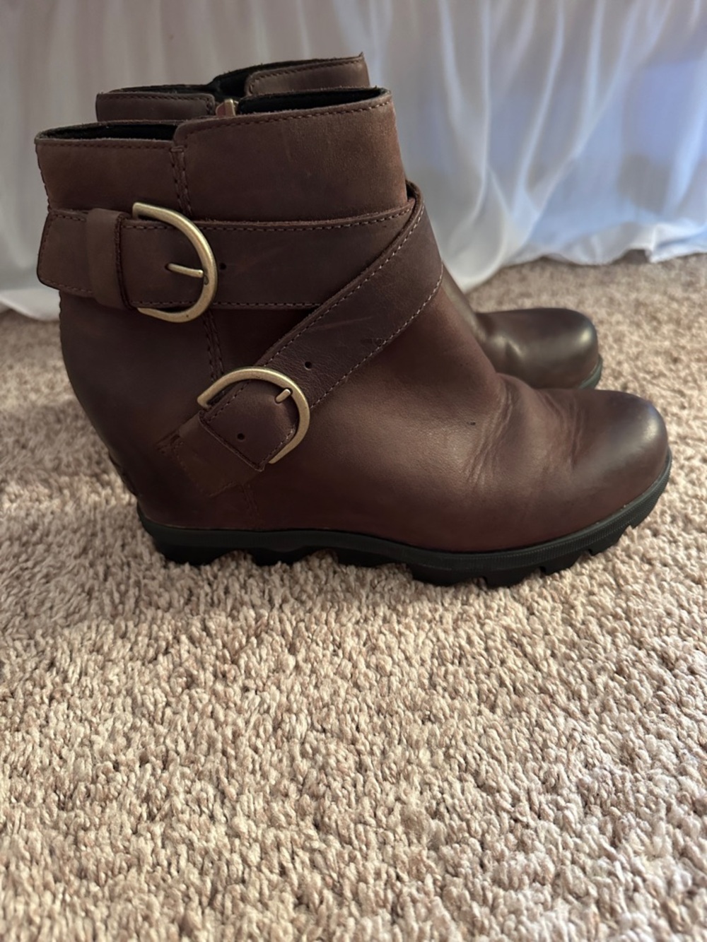 Sorel Women's Joan of Arctic Wedge II Buckle Boots size 7.5